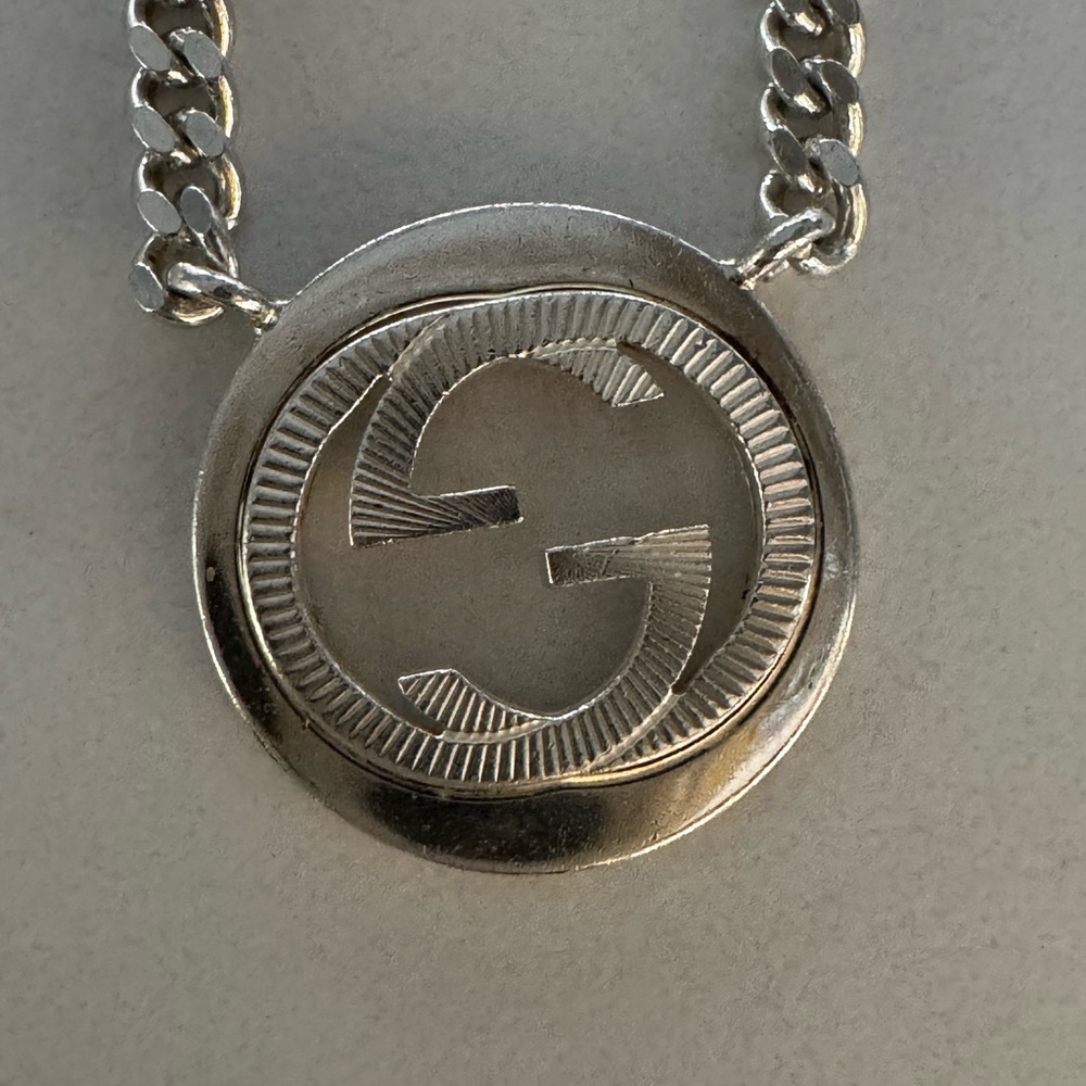 Gucci Silver Necklace with Logo Pendant